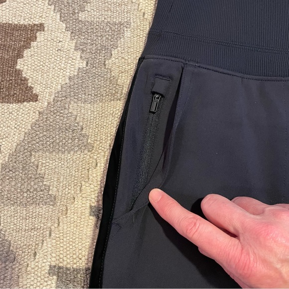 Athleta joggers with velvet side panel - Picture 4 of 9